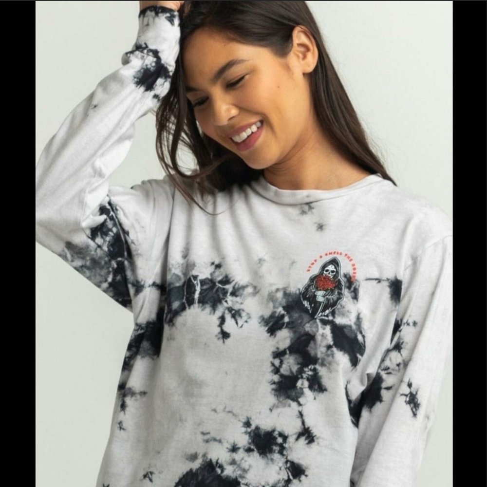 Tilly's Tie-Dye Long Sleeve Shirt